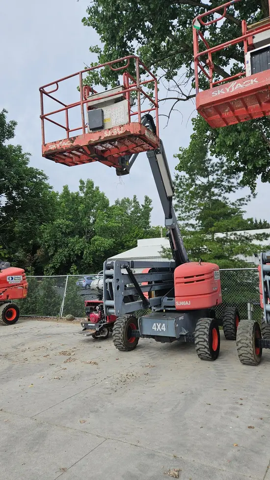 2016 Skyjack SJ46AJ Articulating Boom Lift