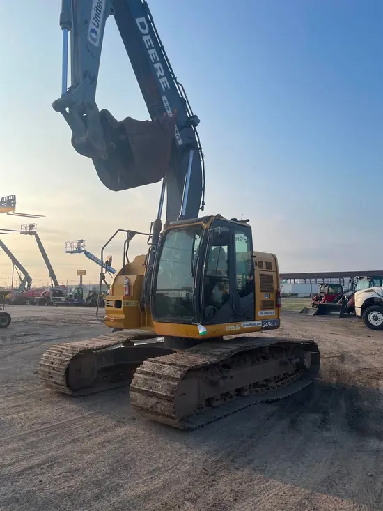 2019 John Deere 245G LC Excavator