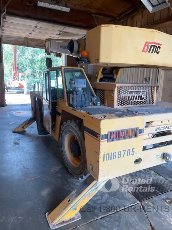 2013 Broderson IC-200-3H