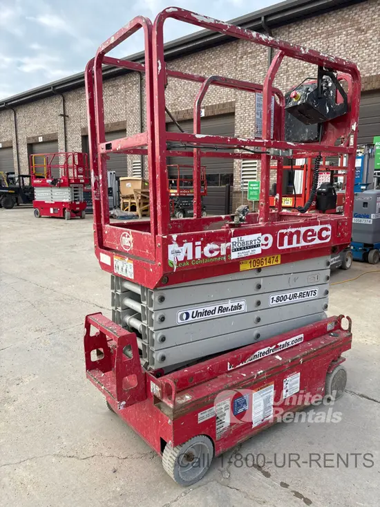 2019 MEC MICRO 19 Scissor Lift