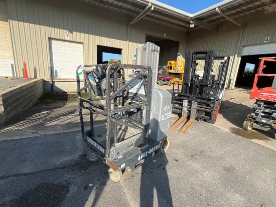2016 JLG 20MVL Self-Propelled One-Person Lift