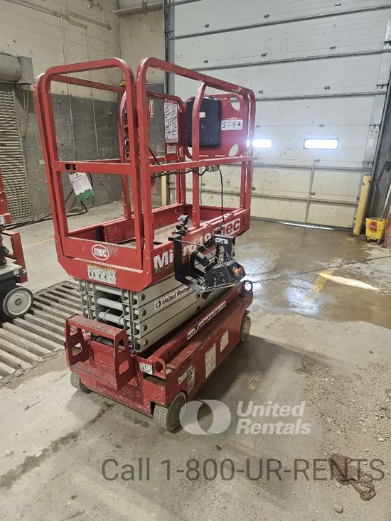 2019 MEC MICRO 19 Scissor Lift