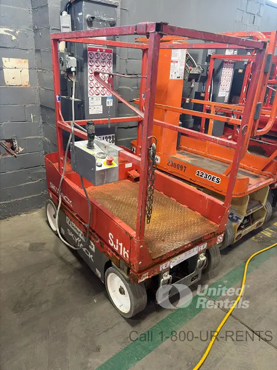 2018 Skyjack SJ16 Self-Propelled One-Person Lift