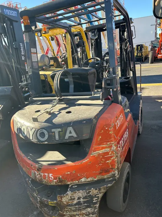 2019 Toyota 8FGU25 Warehouse Forklift