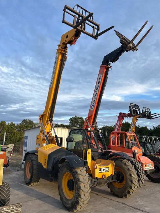2017 JCB 507-42 Forklift