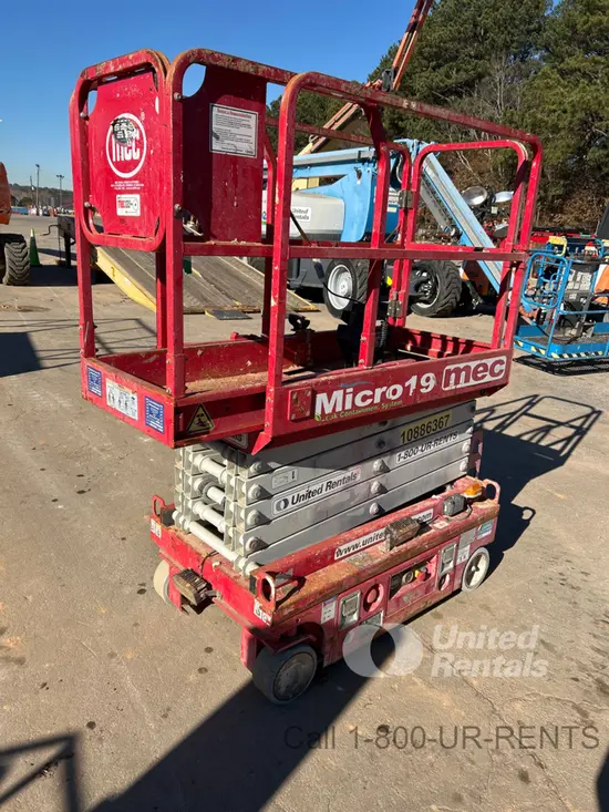 2019 MEC MICRO 19 Scissor Lift