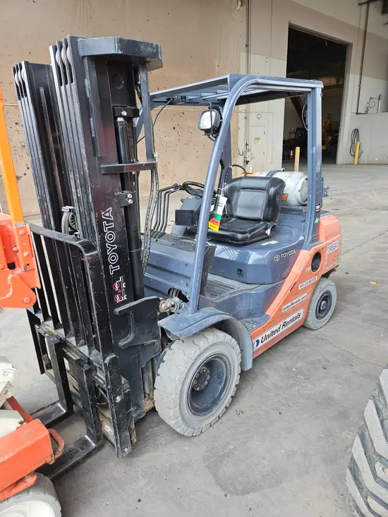 2019 Toyota 8FGU25 Warehouse Forklift