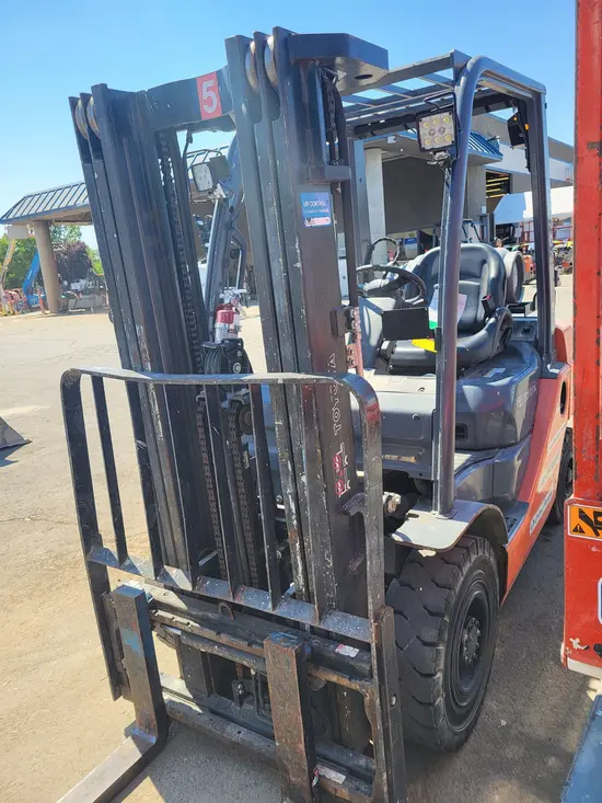 2018 Toyota 8FGU25 Warehouse Forklift