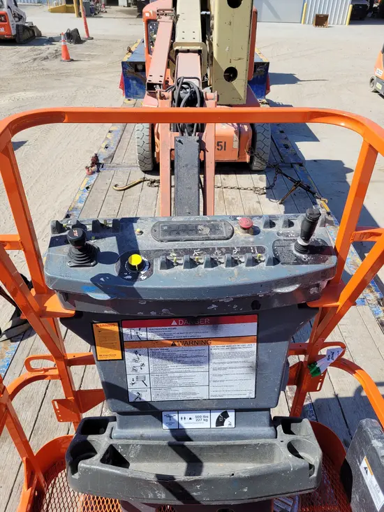2012 JLG E400AJPN Articulating Boom Lift