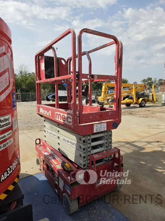 2019 MEC MICRO 19 Scissor Lift