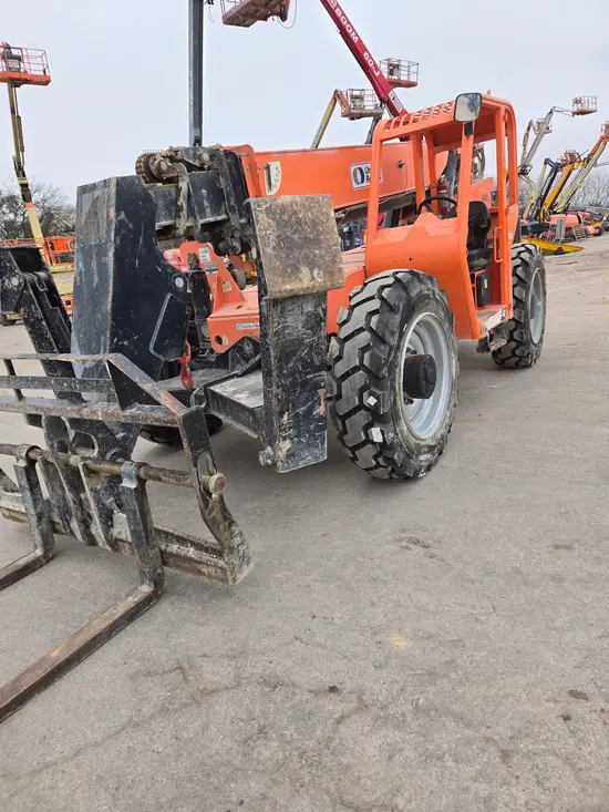 2017 SKYTRAK 10054 Forklift