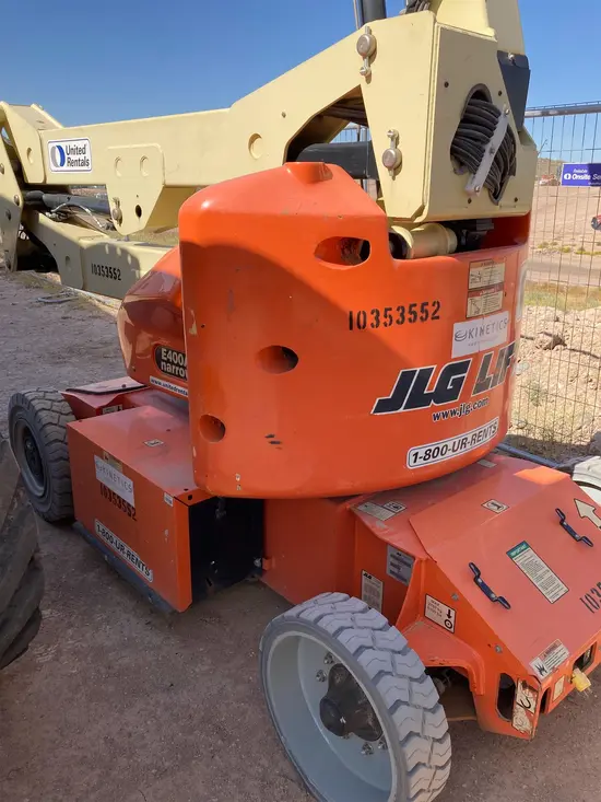 2015 JLG E400AN Articulating Boom Lift