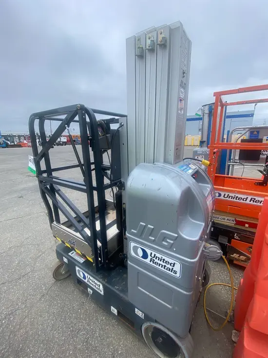 2019 JLG 20MVL Self-Propelled One-Person Lift