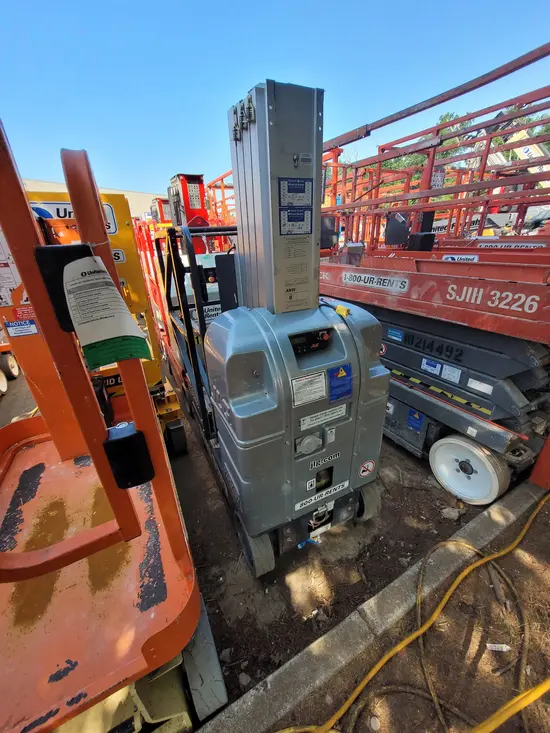 2016 JLG 20MVL Self-Propelled One-Person Lift