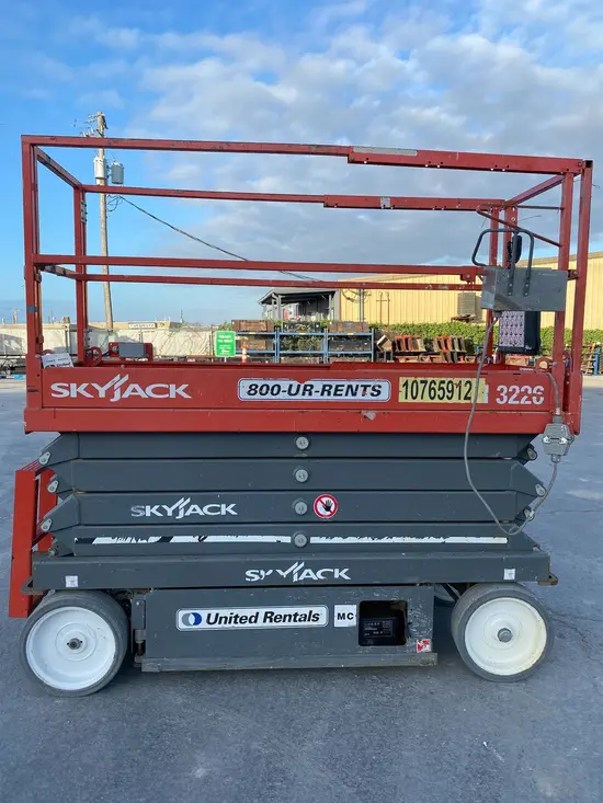 2018 Skyjack SJIII3226 Scissor Lift