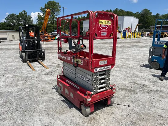 2019 MEC MICRO 19 Scissor Lift