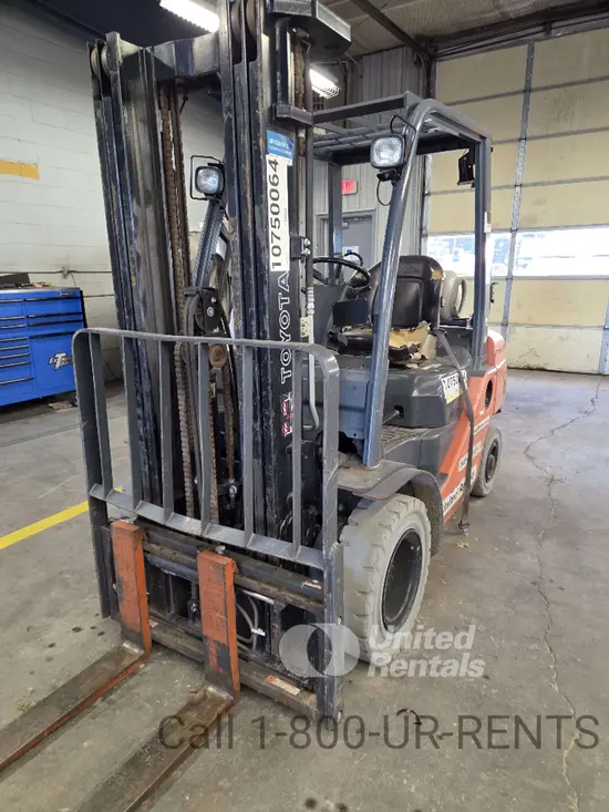 2018 Toyota 8FGU25 Warehouse Forklift
