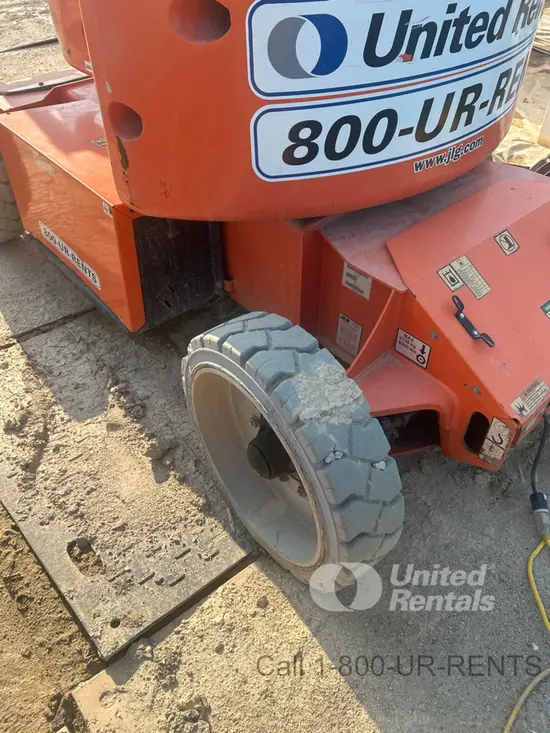 2018 JLG E450AJ Articulating Boom Lift