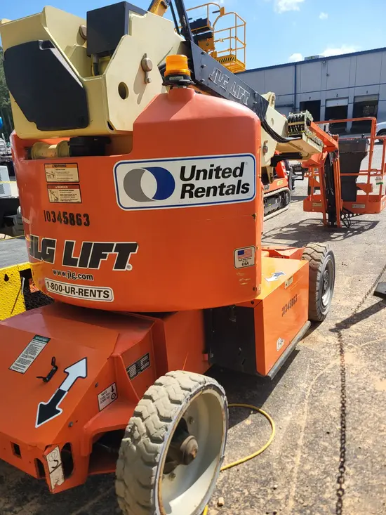 2015 JLG E400AJPN Articulating Boom Lift