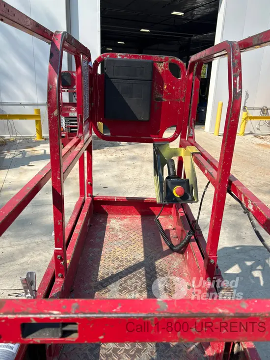 2018 MEC MICRO 19 Scissor Lift