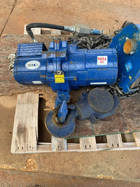 2012 JD NEUHAUS PROFI 10T Hoist