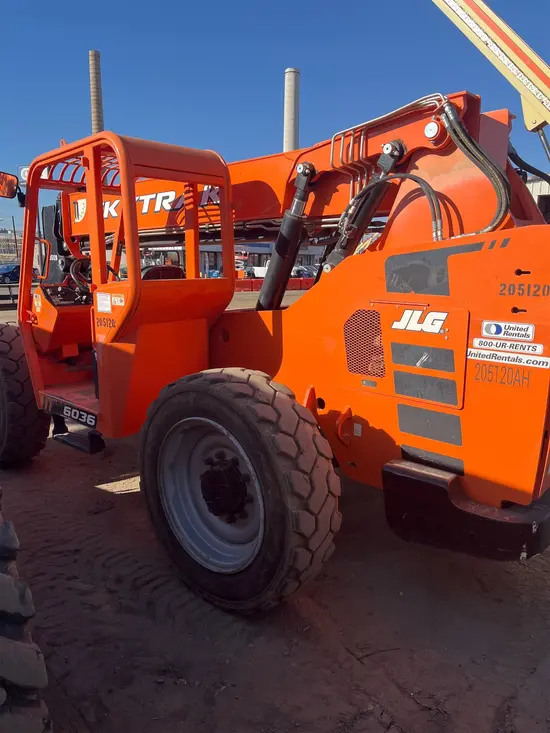 2018 SKYTRAK 6036 Forklift