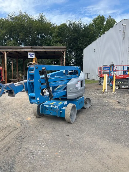 2011 Genie Z-40/23N RJ Articulating Boom Lift