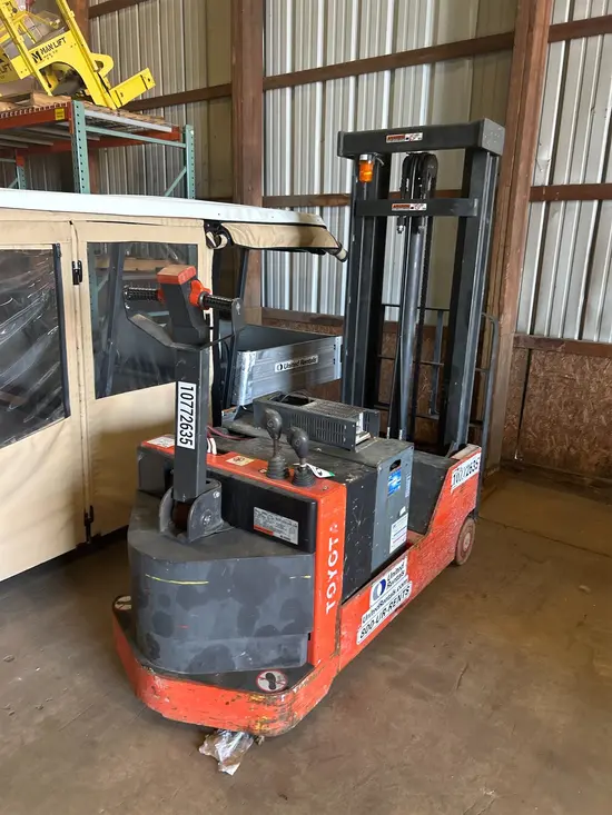 2018 Toyota 6BWC20 Warehouse Forklift