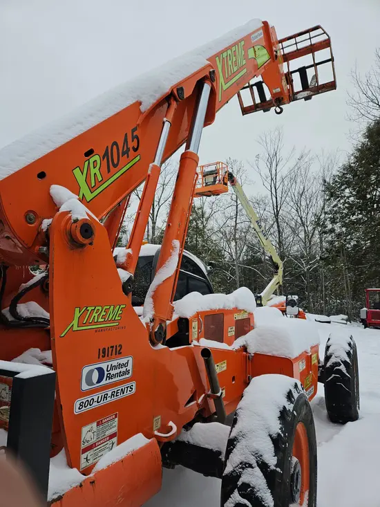 2017 XTREME XR1045 Forklift