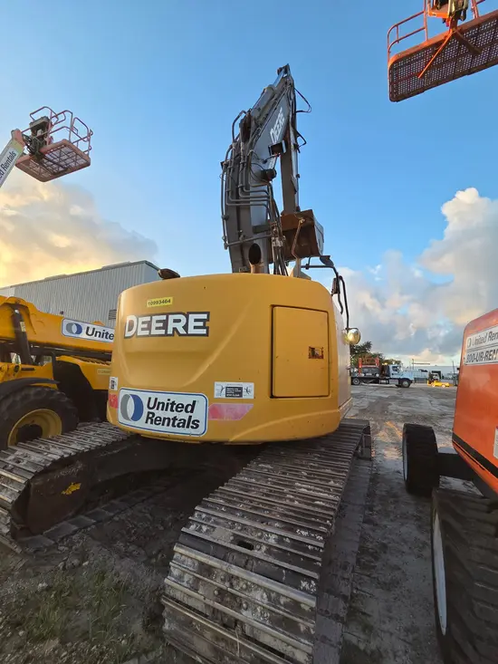 2019 John Deere 245G LC Excavator