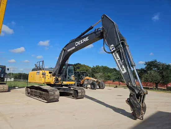 2019 John Deere 300G LC Excavator
