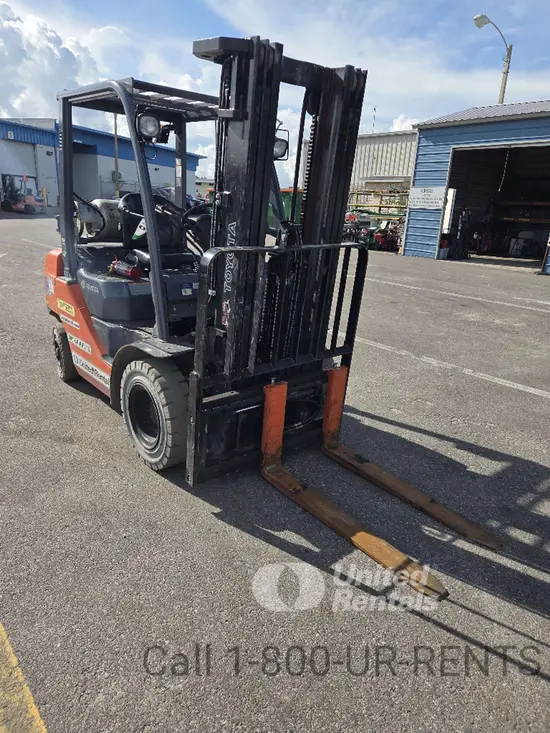 2020 Toyota 8FGU25 Warehouse Forklift
