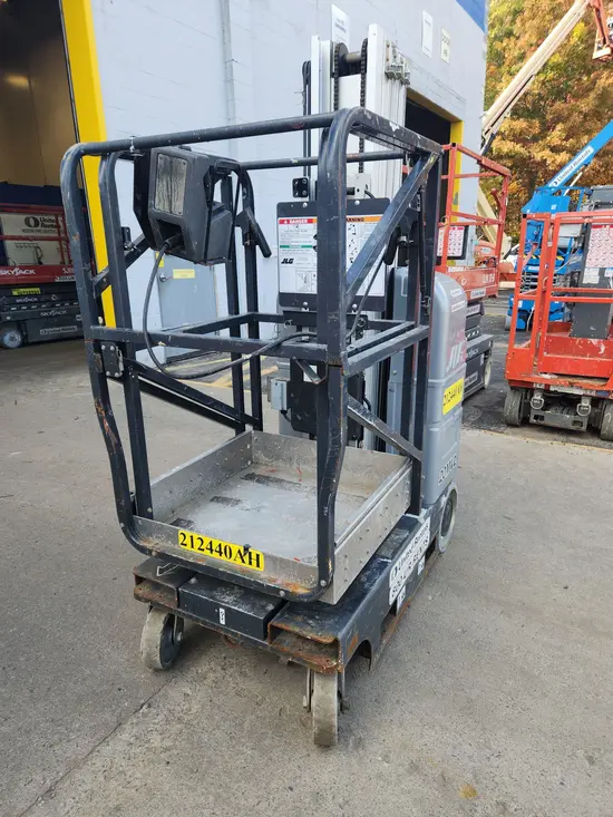 2018 JLG 20MVL Self-Propelled One-Person Lift