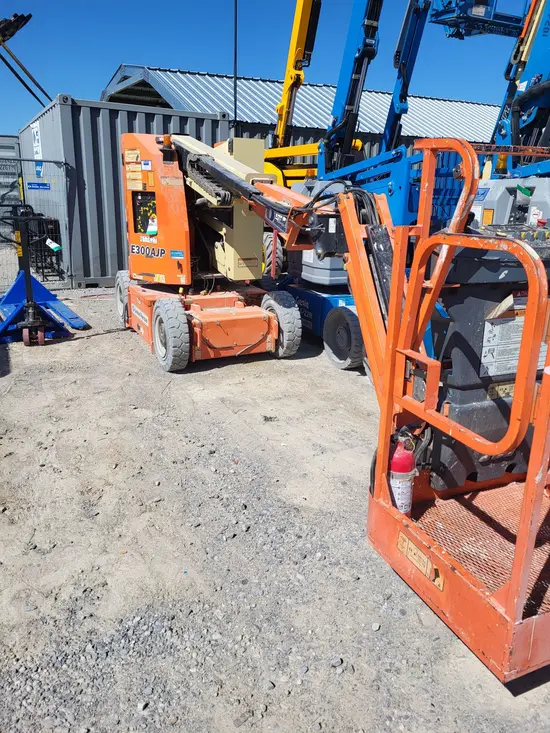 2017 JLG E300AJP Articulating Boom Lift