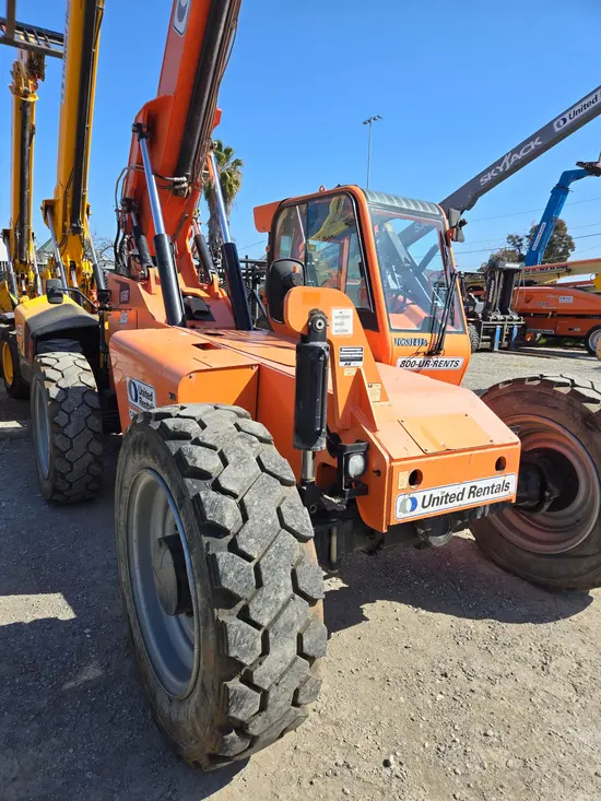 2017 SKYTRAK 6042 Forklift