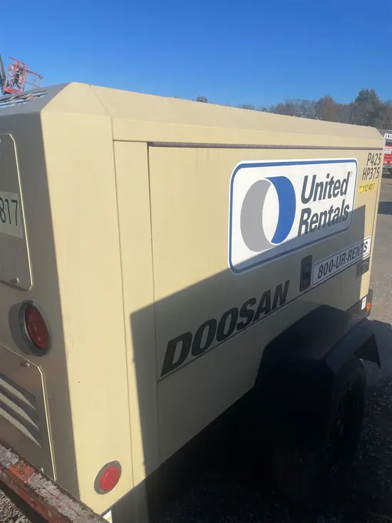 2021 Doosan P425/HP375WCUT4 Air Compressor