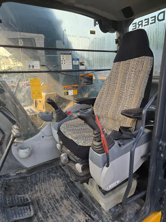 2019 John Deere 350G Excavator