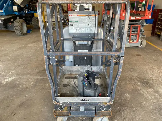 2018 JLG 20MVL Self-Propelled One-Person Lift