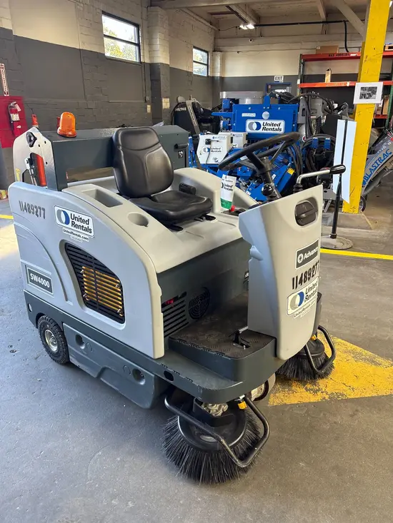 2022 Clarke SW4000 49 Sweeper