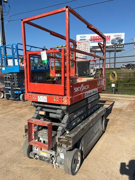 2018 Skyjack SJIII3219 Scissor Lift