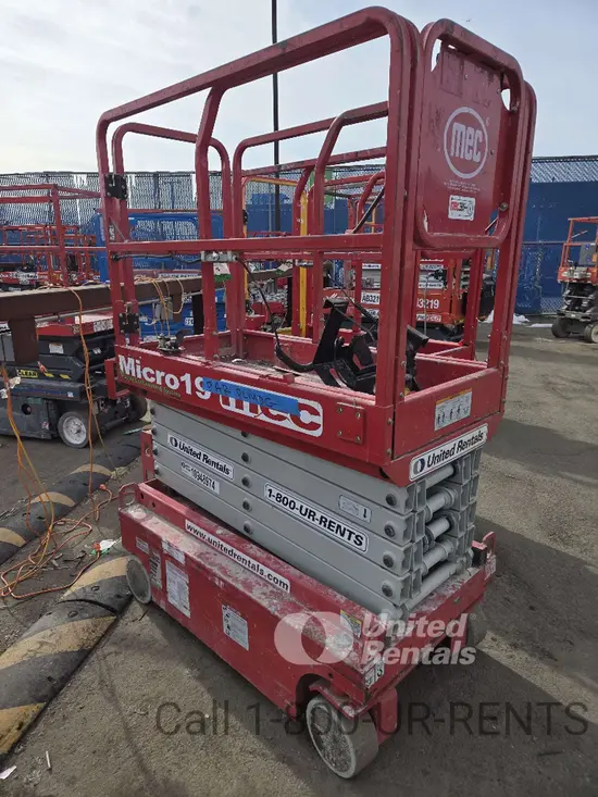2019 MEC MICRO 19 Scissor Lift
