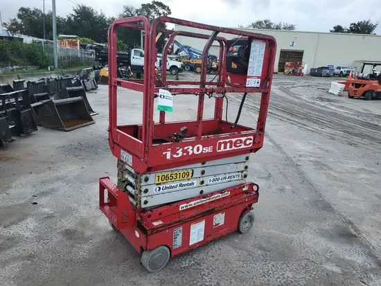 2017 MEC 1330SE Scissor Lift