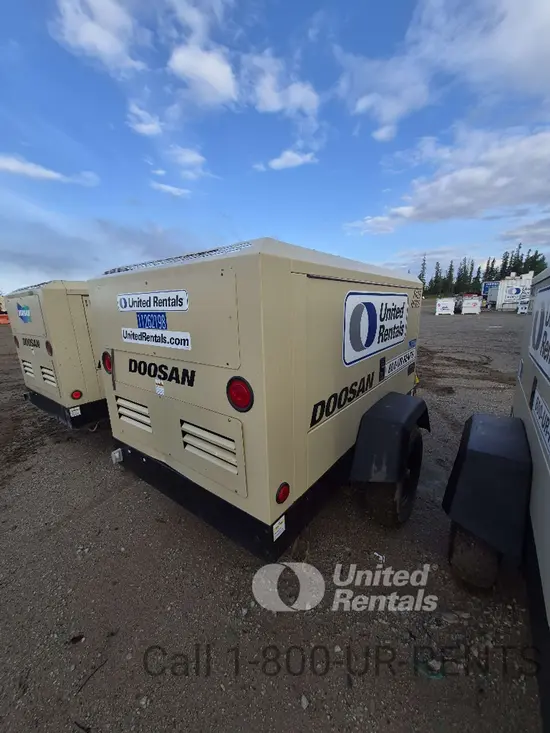 2021 Doosan P425/HP375WCUT4 Air Compressor