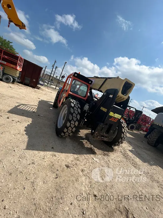 2016 JLG 642 Forklift