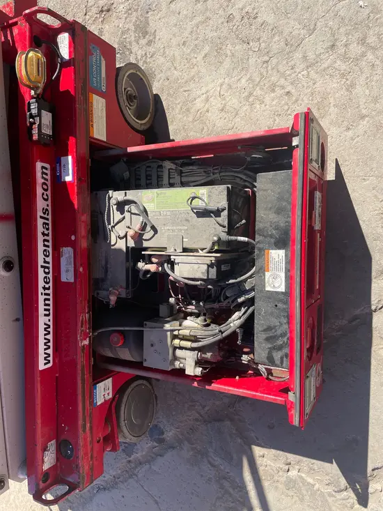 2018 MEC MICRO 19 Scissor Lift