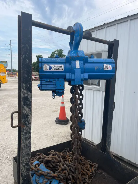 2013 JD NEUHAUS PROFI 30T Hoist