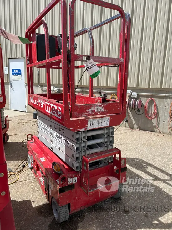 2018 MEC MICRO 19 Scissor Lift