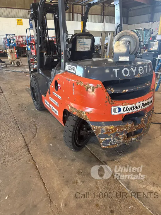 2019 Toyota 8FG45U Warehouse Forklift