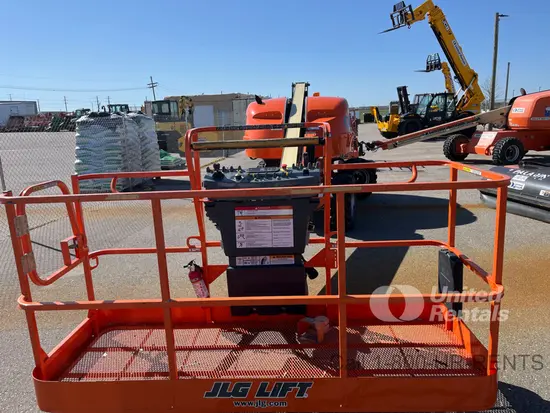 2013 JLG 400S Boom Lift