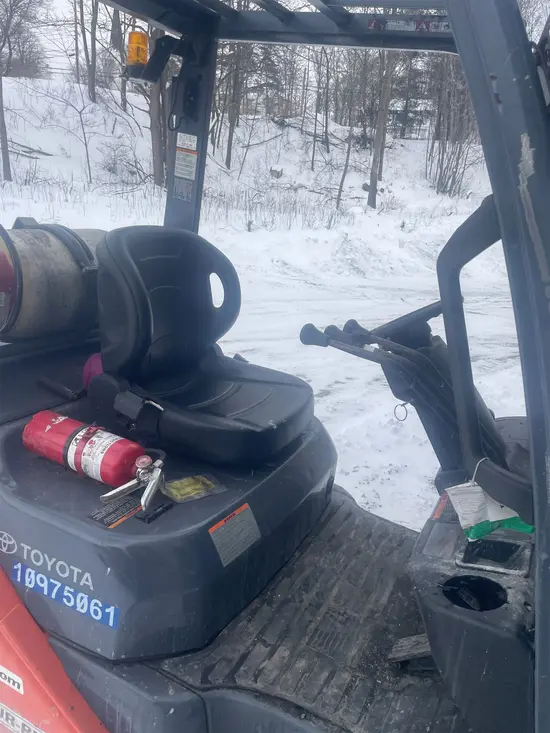 2019 Toyota 8FGU25 Warehouse Forklift